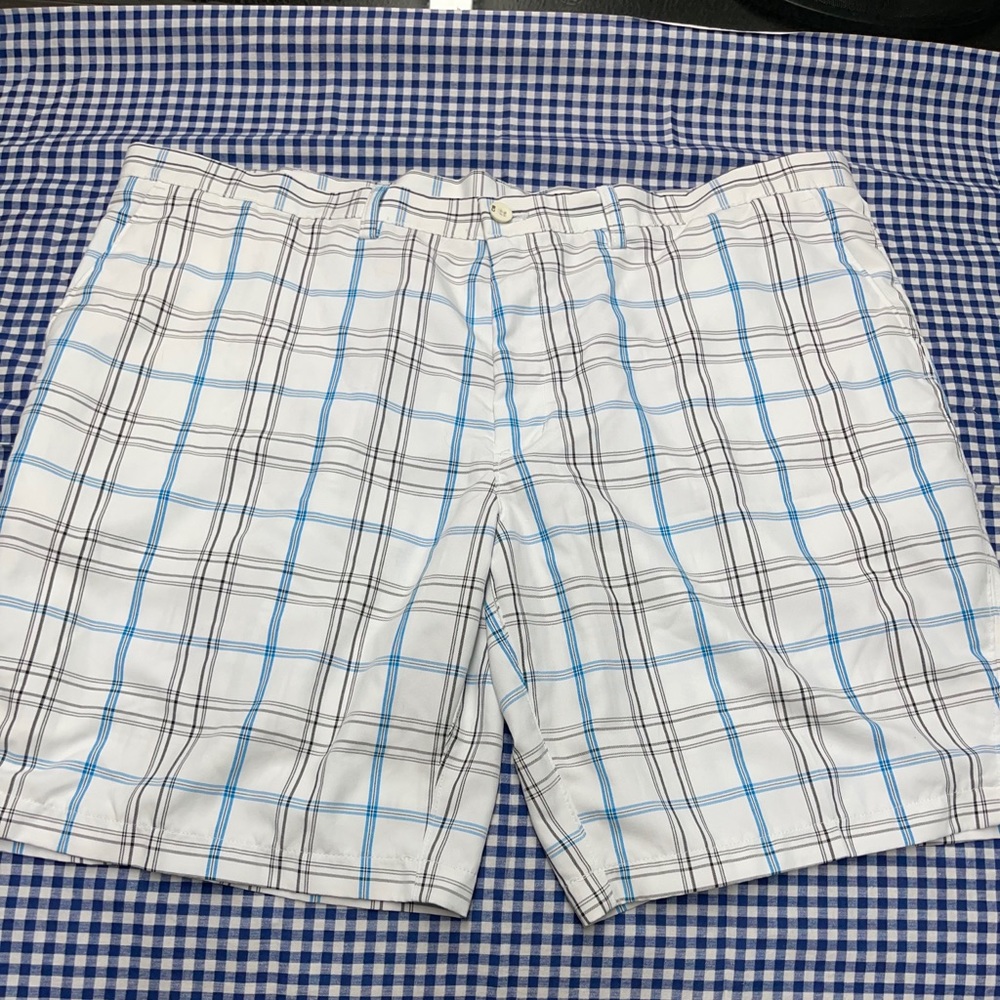 Haggar men’s sz 44 new shorts from Dillards